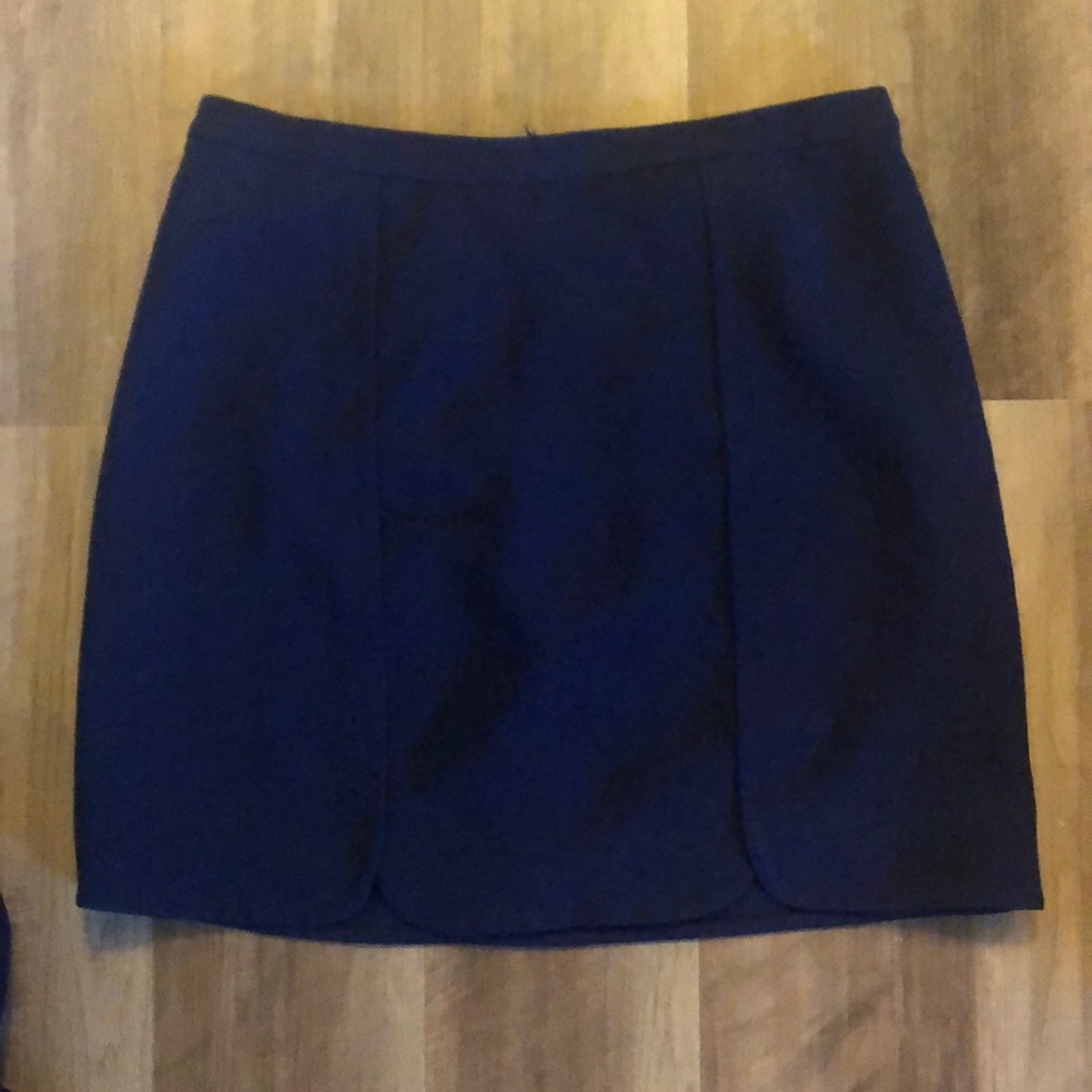 Draper James Navy Scallop Skirt sz 8